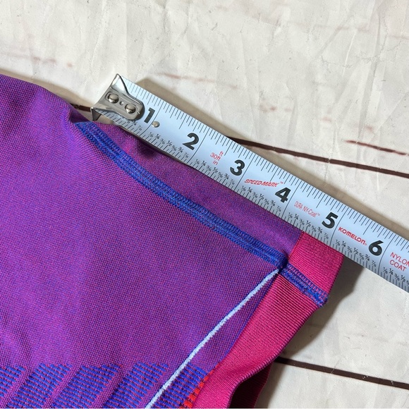 NWT ASOS 4505 multicolor seamless geometric shorts & tank Size Large - Picture 9 of 9